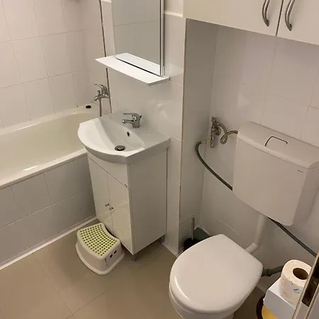 Raluca - Self Check-in