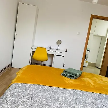 Raluca - Self Check-in